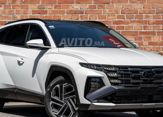 سيارة توكسون بيضاء