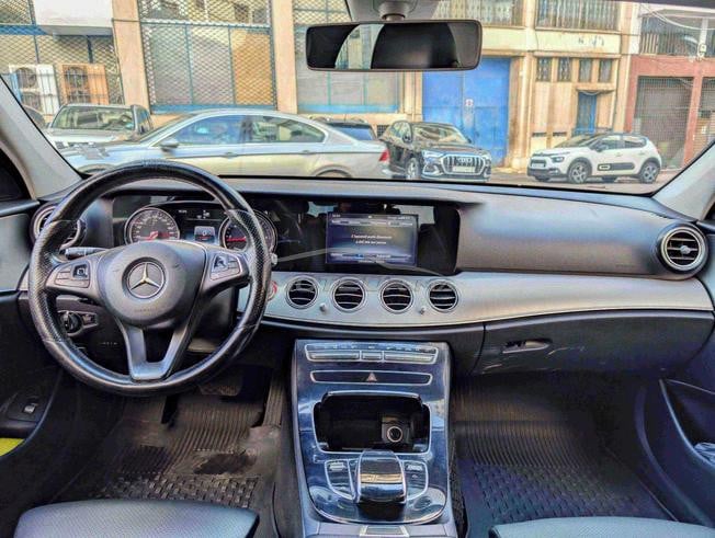 Mercedes E220