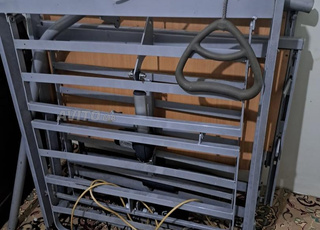 Lit médical électrique en bon état