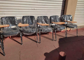 CHAISE avec ecritoire a méknes 