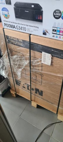 onduleur  Eaton  neuf dans son emballage d'origine