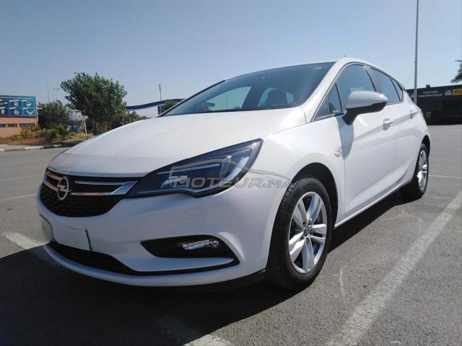 Opel Astra Diesel Automatique 2019 à Fès