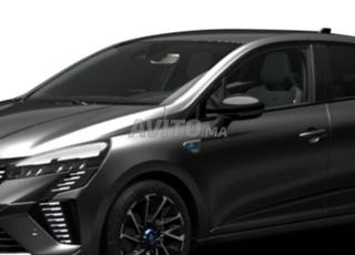 تأجير سيارة كليو سوداء