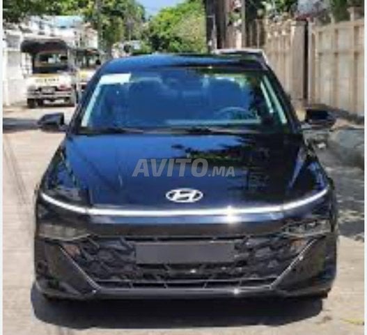 هيونداي سوداء للإيجار في طنجة