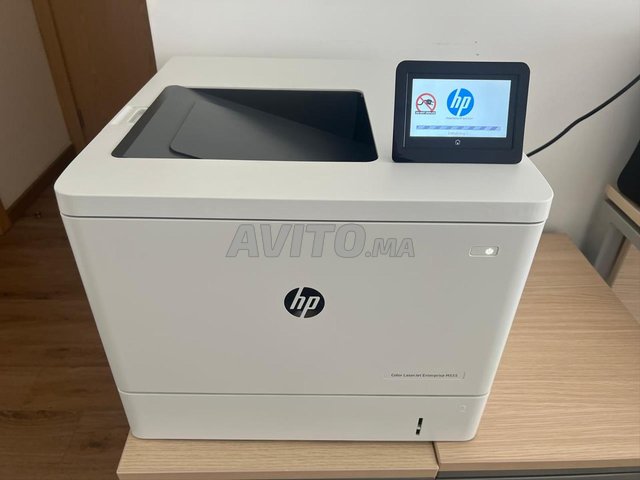 Imprimante HP Color LaserJet Entreprise M555 dn