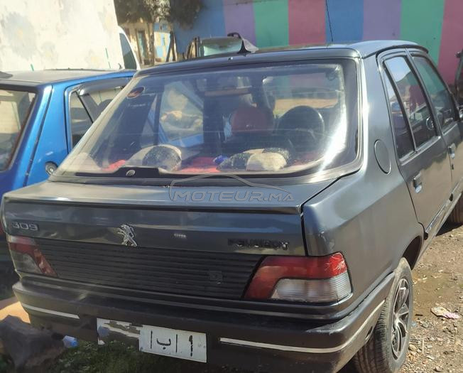 Peugeot 309 