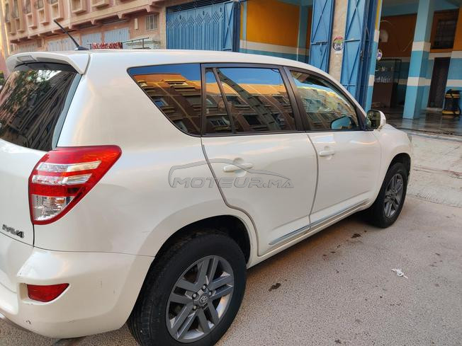 TOYOTA RAV 4 III 2.2 D 4WD