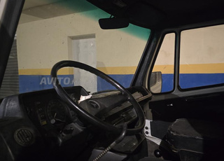 Mercedes 207 model 1980 diouané en 1993 