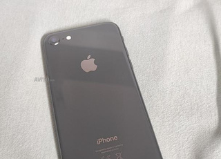 iphone 8 bon etat 