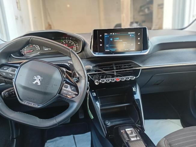 Peugeot 208 full option  diesel 19 000 km
