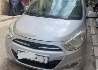 Hyundai i 10 Essence Automatique 2012 à Fès