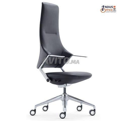 Des Fauteuils en cuir et mesh érgonomique en promo