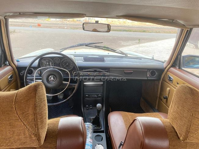 voiture à saisir ...