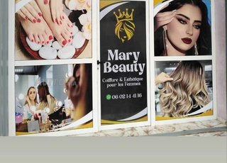 Recherche d'une coiffeuses 