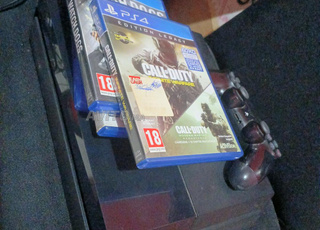 ps4 avec 4 jeux une seule manette 