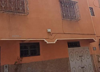 منزل للبيع بحي المحاميد قرب المطار و الأقواس 