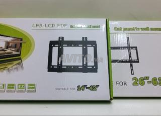 Cables electriques, projecteur et lampes