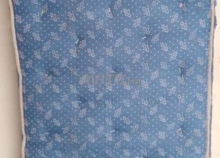 Matelas de 90 cm  sur 190a ressort 