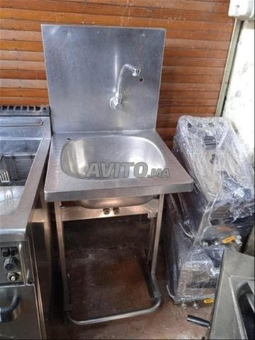 évier a pédale - poussoir avec support inox