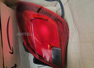 feu arrière droit corsa 2 portes d