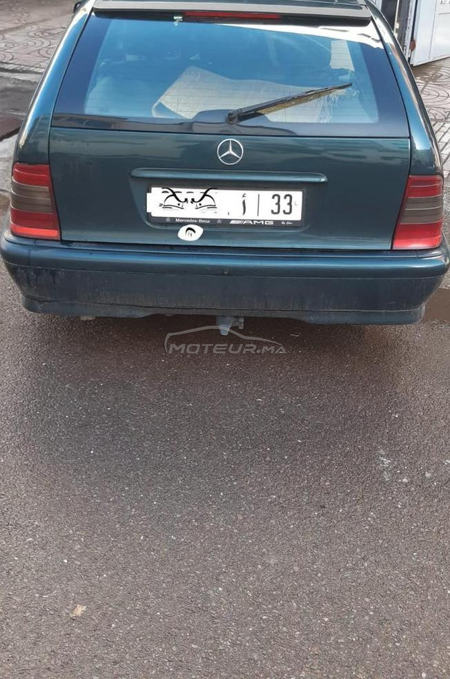 Mercedes 220 