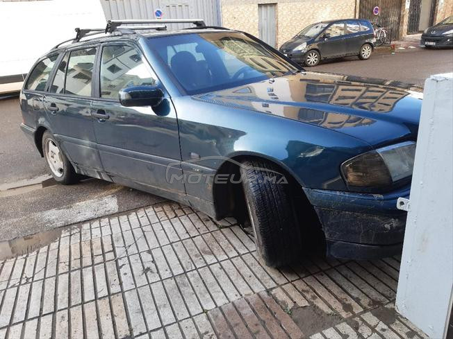 Mercedes 220 