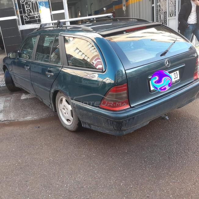 Mercedes 220 