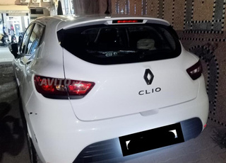 Renault Clio Essence Manuelle 2018 à Marrakech