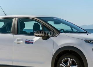 إيجار سيارات ممتاز