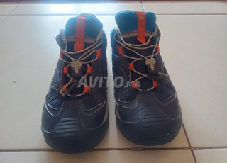 chaussure 👟 enfant.  120 dh