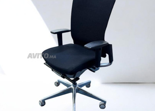 Chaise Eurosit soutien lombaire piètement chromé