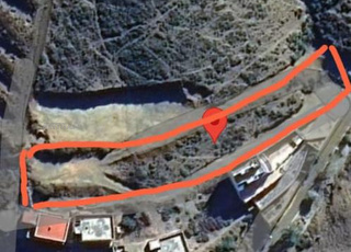 قطعة أرضية مطلة على البحر 