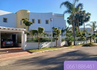 California à côté de jame3 al hamd