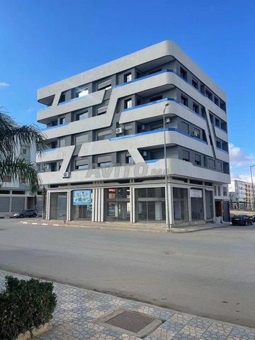 local commercial bien situé 