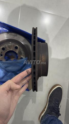 4 disques de frein bmw - 2