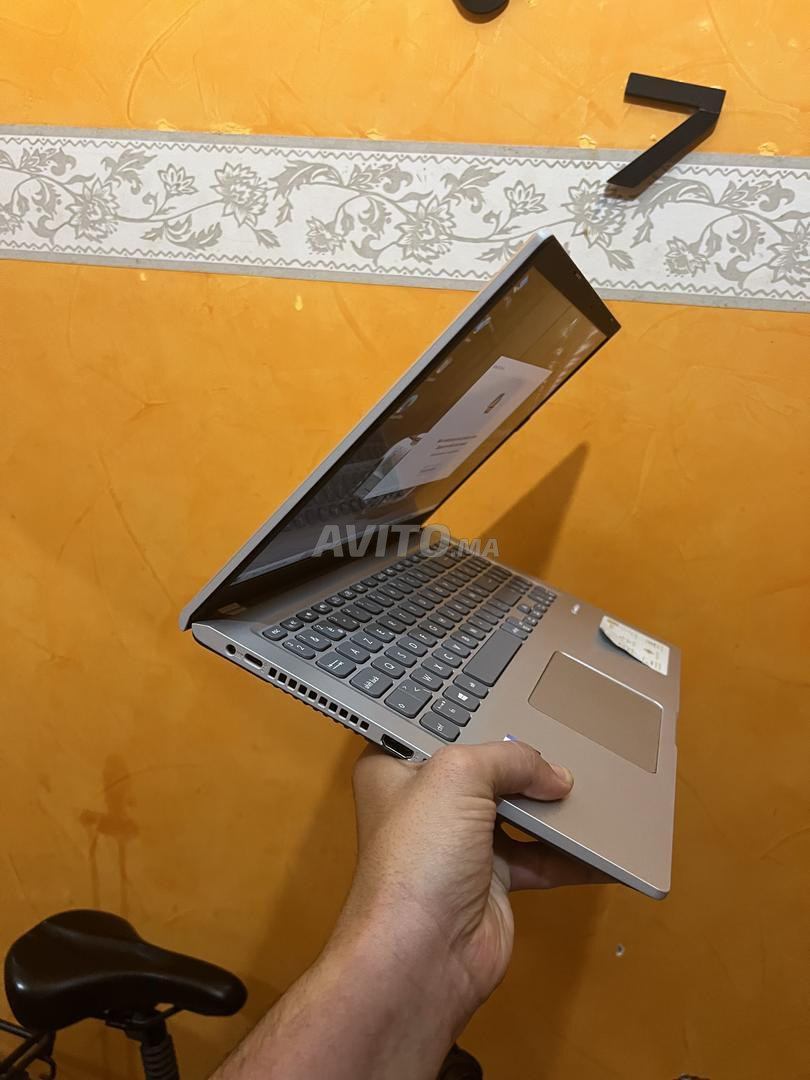 売約済み。ご覧頂きありがとうございました。一宮の中古パソコン専門店！ASUS Windows10 2017年式 15.6インチ Core i5-7200U DDR4規格RAM8GB　SSD256GB 比較的綺麗な一台です。【PC下取り修理販売お任せ下さい。】下取り買い替えも、修理も全力でご相談に乗らせていただきます。【Webカメラ・マイク・Bluetooth搭載　ノートPC ノートパソコン】 売約済み。ご覧頂きありがとうございました。一宮の中古パソコン専門店