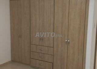 armoire encastrée en bois