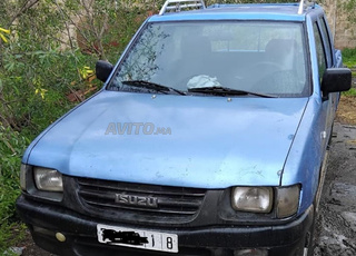 Isuzu D-Max Diesel Manuelle 2002 à Laghnimyine