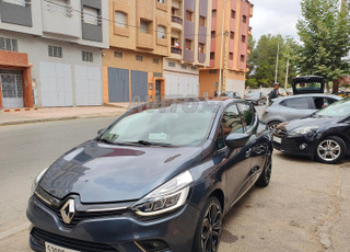 clio 2018 tres bont etat 