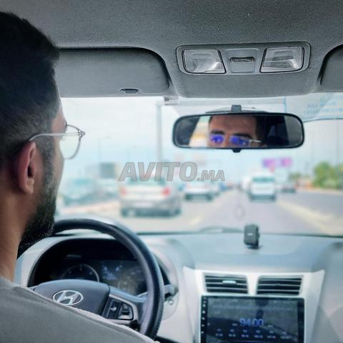   البحت عن عمل سائق عائلي أو سائق توصيل محترف