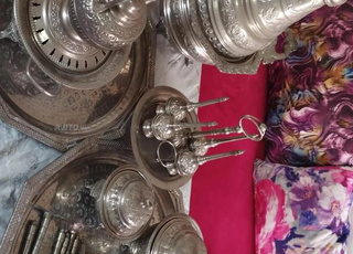 فنايق وأواني فضة حرة