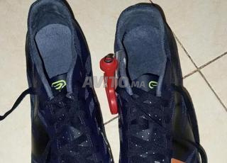 حذاء الجري (بالمسامير )