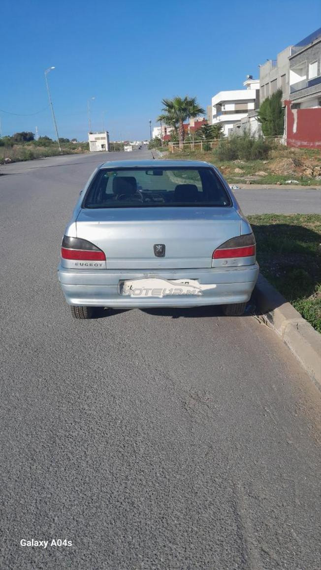 peugeot 306 en très bon état 