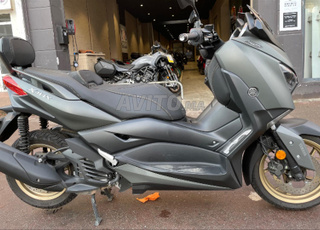 Yamaha xmax tech max 