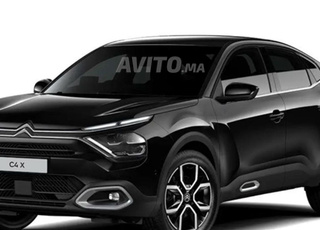 سيارة سيتروين C4x سوداء للإيجار في الرباط