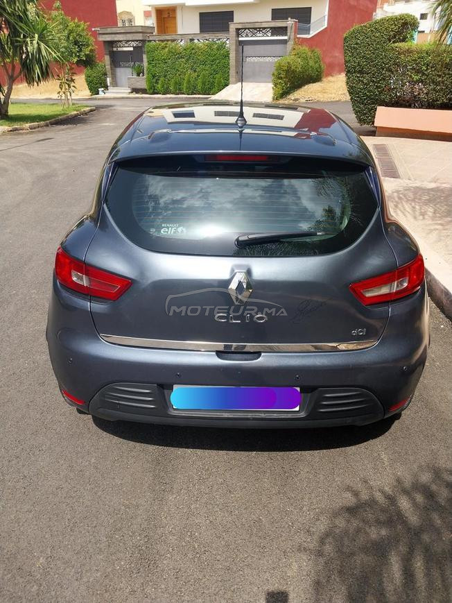 clio 4 trés bon état