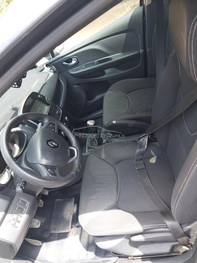 clio 4 trés bon état