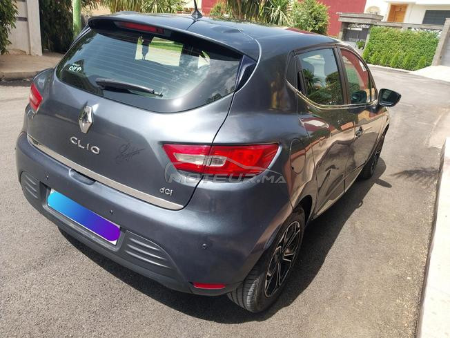 clio 4 trés bon état
