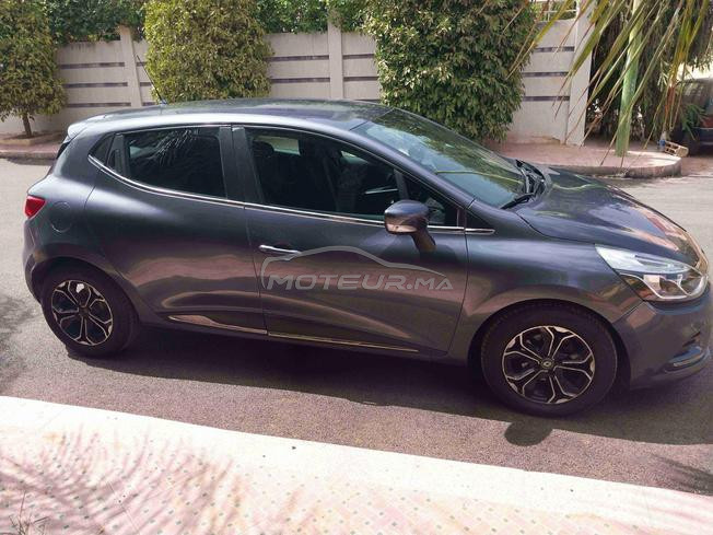 clio 4 trés bon état