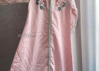 Caftans marocains à vendre pour fillettes à fes 